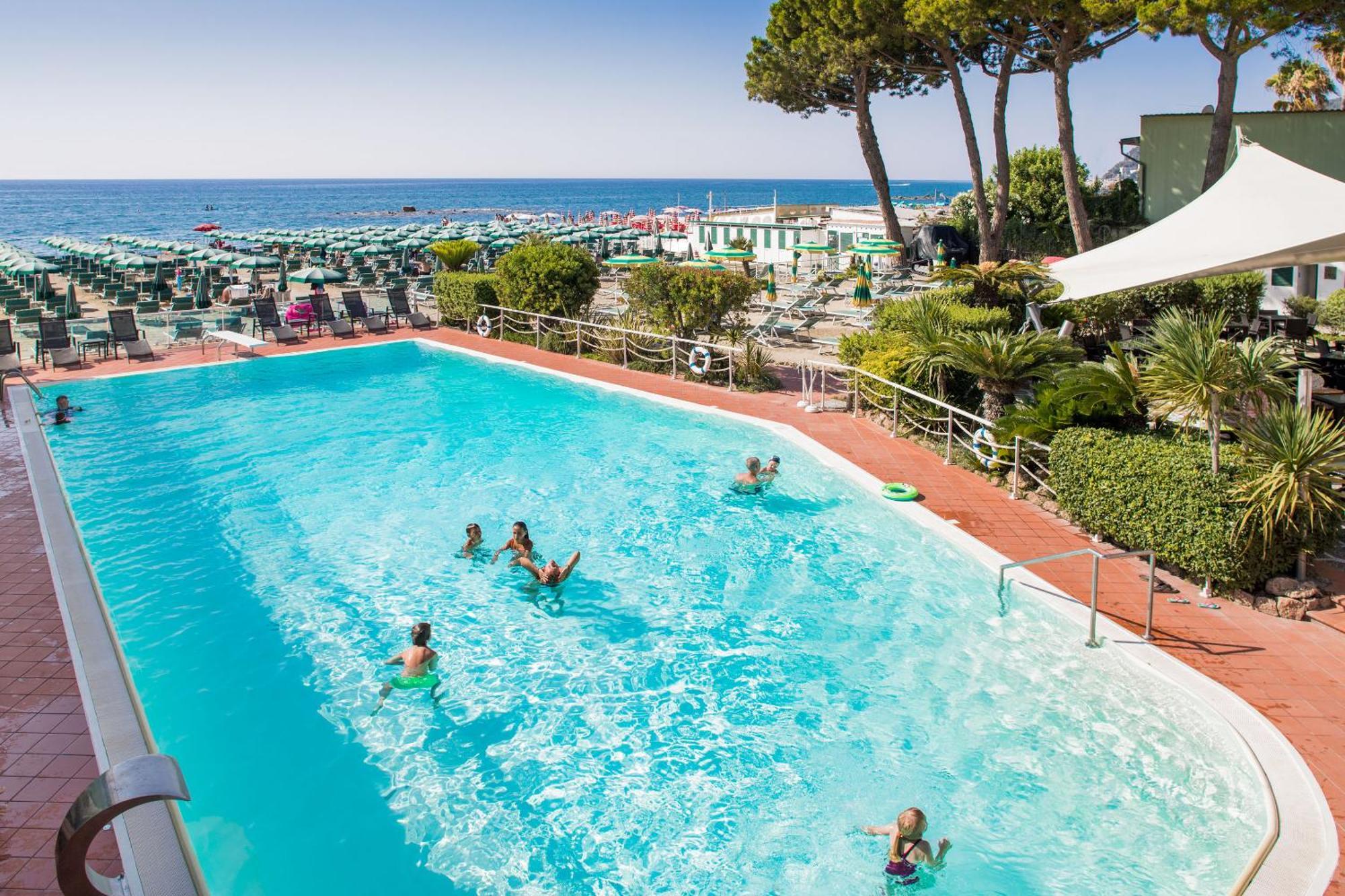 Hotel Gabriella Diano Marina Exterior foto